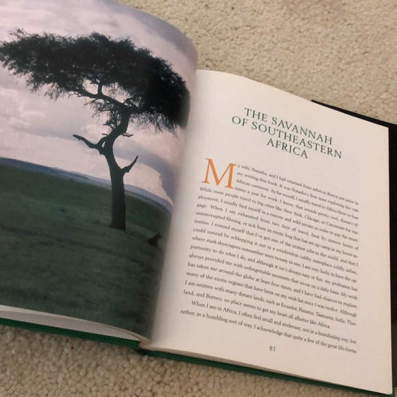 NWT Jeff Corwin Living on the Edge Book - Picture 9 of 16